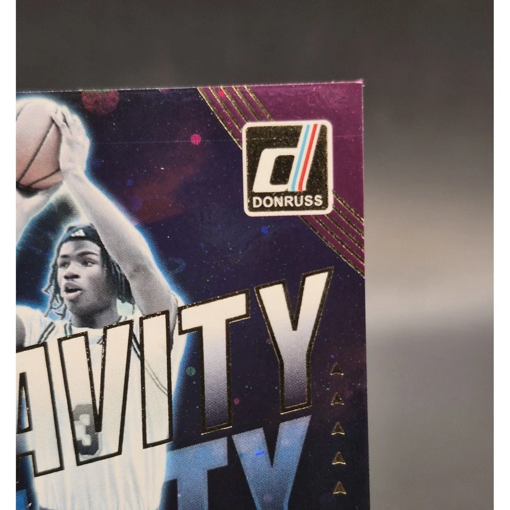 2025-26 Panini Donruss Caleb Holt #2 Zero Gravity Cosmic Purple /299 Wildcats
